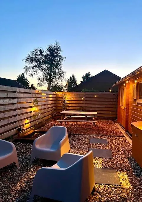 Cozy Chalet With Garden And Jacuzzi Near Amsterdam Vijfhuizen 0*,